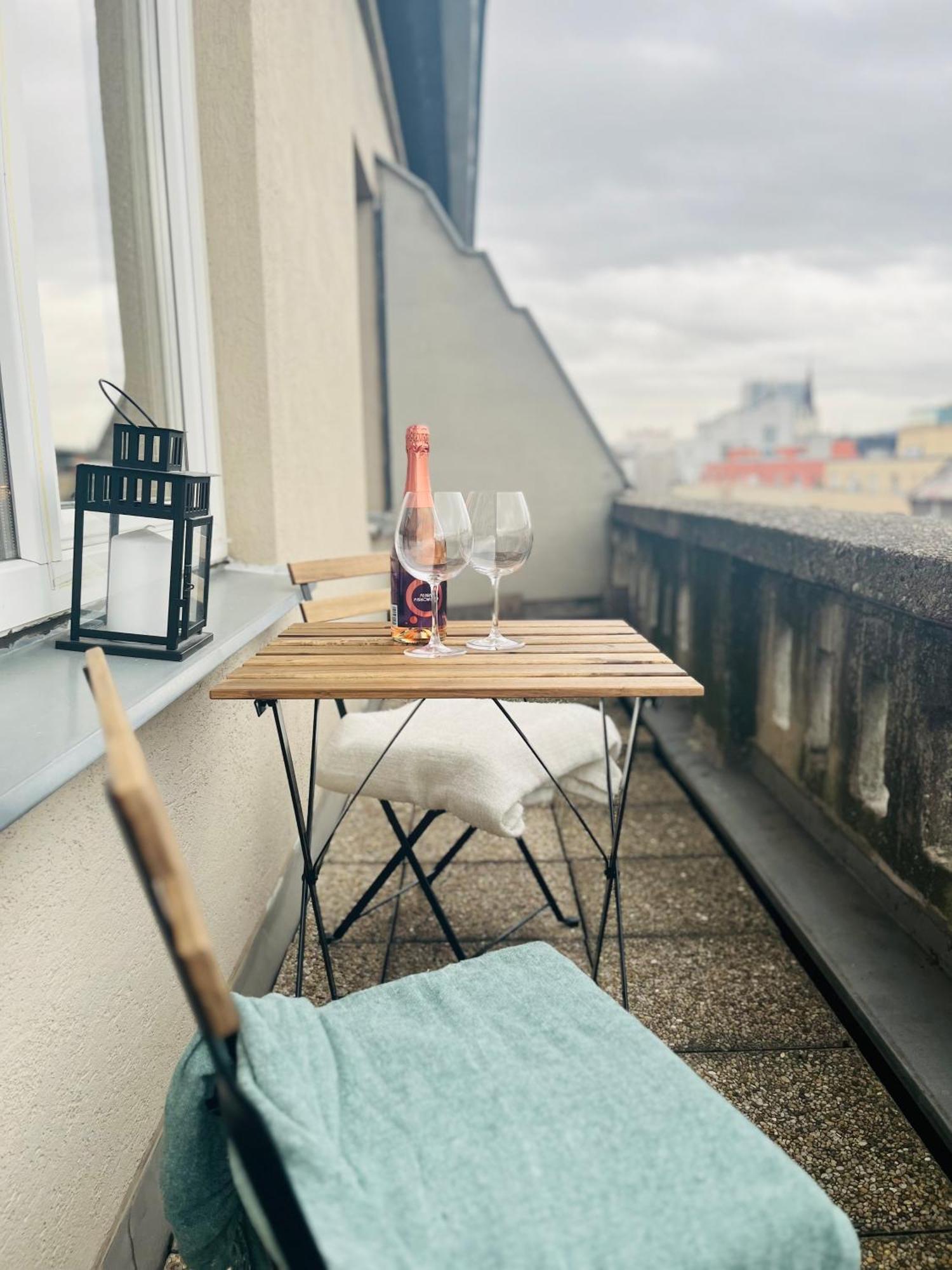 Charming Studio In The Old Town Apartment Bratislava Exterior foto